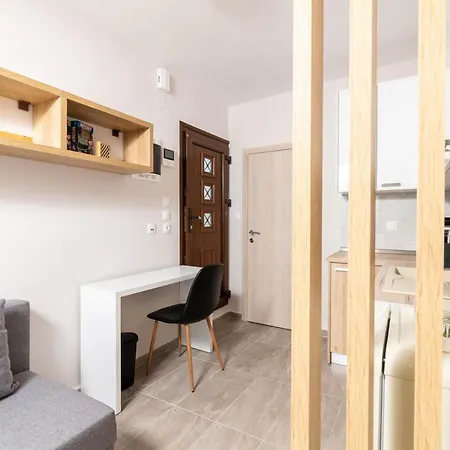 Apartment F & B Collection- 360 View Tiny Penthouse Thessaloniki