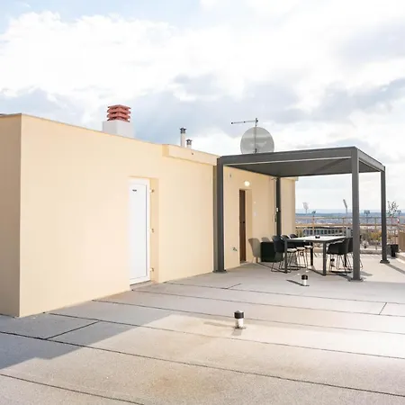 F & B Collection- 360 View Tiny Penthouse Thessaloniki