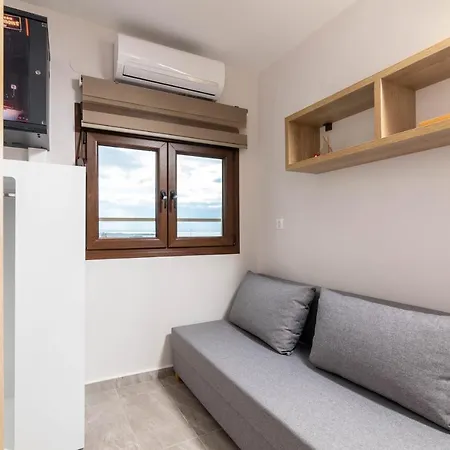 F & B Collection- 360 View Tiny Penthouse * Thessaloniki