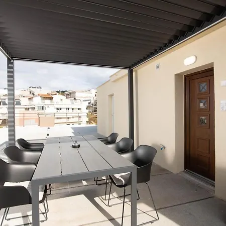 Apartment F & B Collection- 360 View Tiny Penthouse *