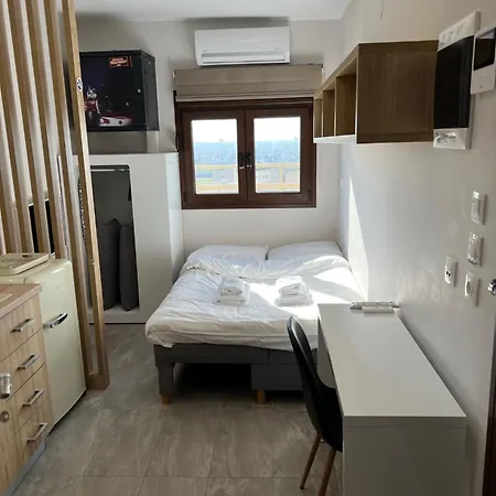 F & B Collection- 360 View Tiny Penthouse Apartment